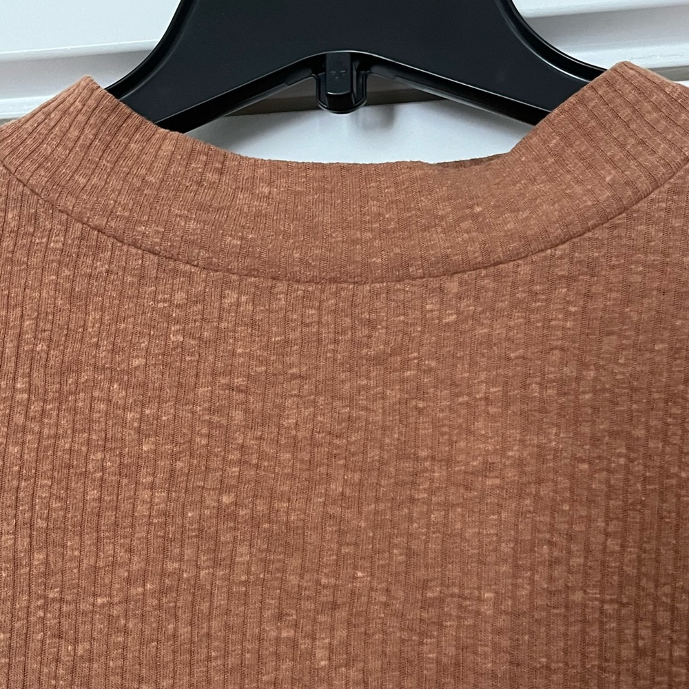 Madewell Rust Ribbed Short Sleeve Tee - Picture 3 of 4